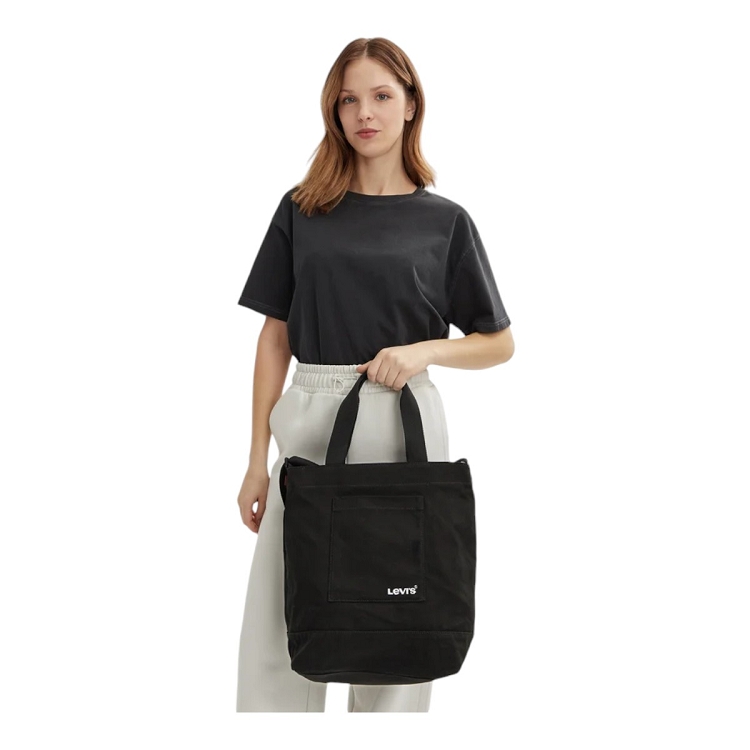 Levi s femme icon tote noir2571501_4 sur voshoes.com